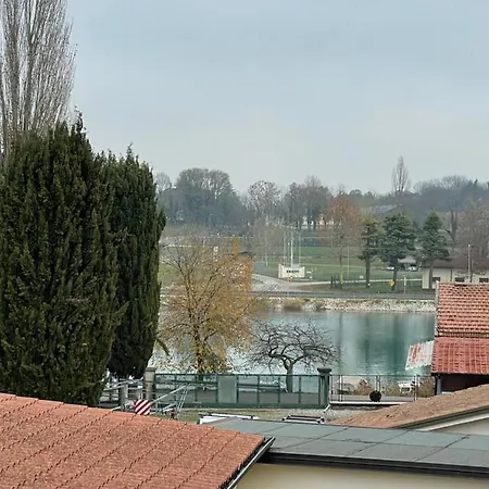 Casa Al Pino Сasa de vacaciones Peschiera del Garda